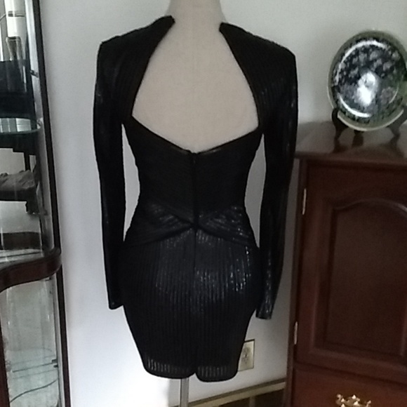 Dress - Picture 4 of 8